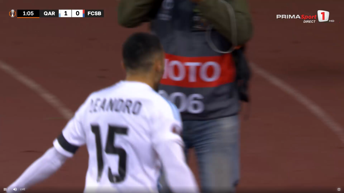 Greșelile făcute de FCSB în apărare cu Qarabag, în minutul 1