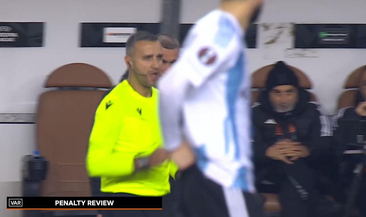 Penalty anulat de VAR în Qarabag - FCSB