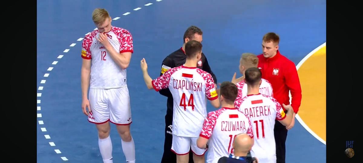 Asistență ridicolă la un meci de la Campionatul Mondial de handbal masculin: „12 oameni, 5 fac parte din staff”