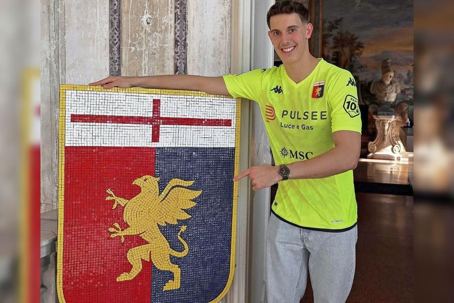 Țeapa Franz Stolz! Austriacul n-apărase nici în amicale la Genoa » „Nu a văzut terenul decât la antrenamente!”