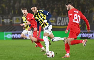 Se transferă chiar înainte de FCSB - Fenerbahce!