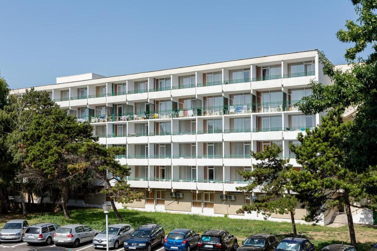 Fostul arbitru din Liga 1 a cumpărat un hotel din România cu 3,5 milioane de euro » Cum arată complexul și unde este situat