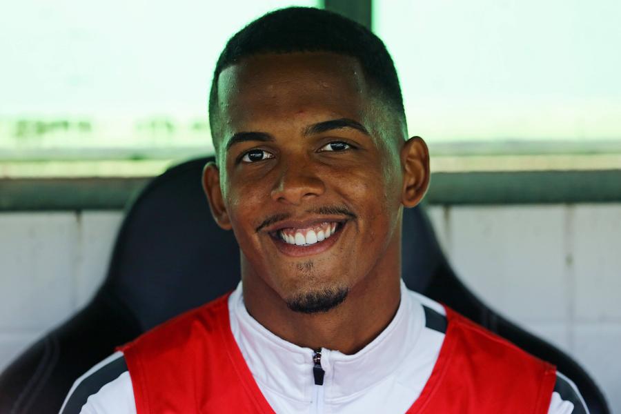 Brazilianul Talisson semnează cu Rapid // foto: Imago Transfer-surpriză REZOLVAT de Rapid! Întâmpinat de Bolgado la București, urmează să semneze contractul