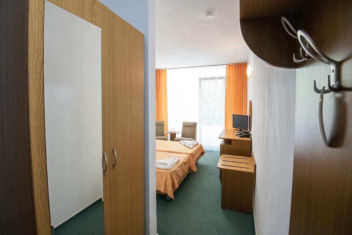 Fostul arbitru din Liga 1 a cumpărat un hotel din România cu 3,5 milioane de euro » Cum arată complexul și unde este situat