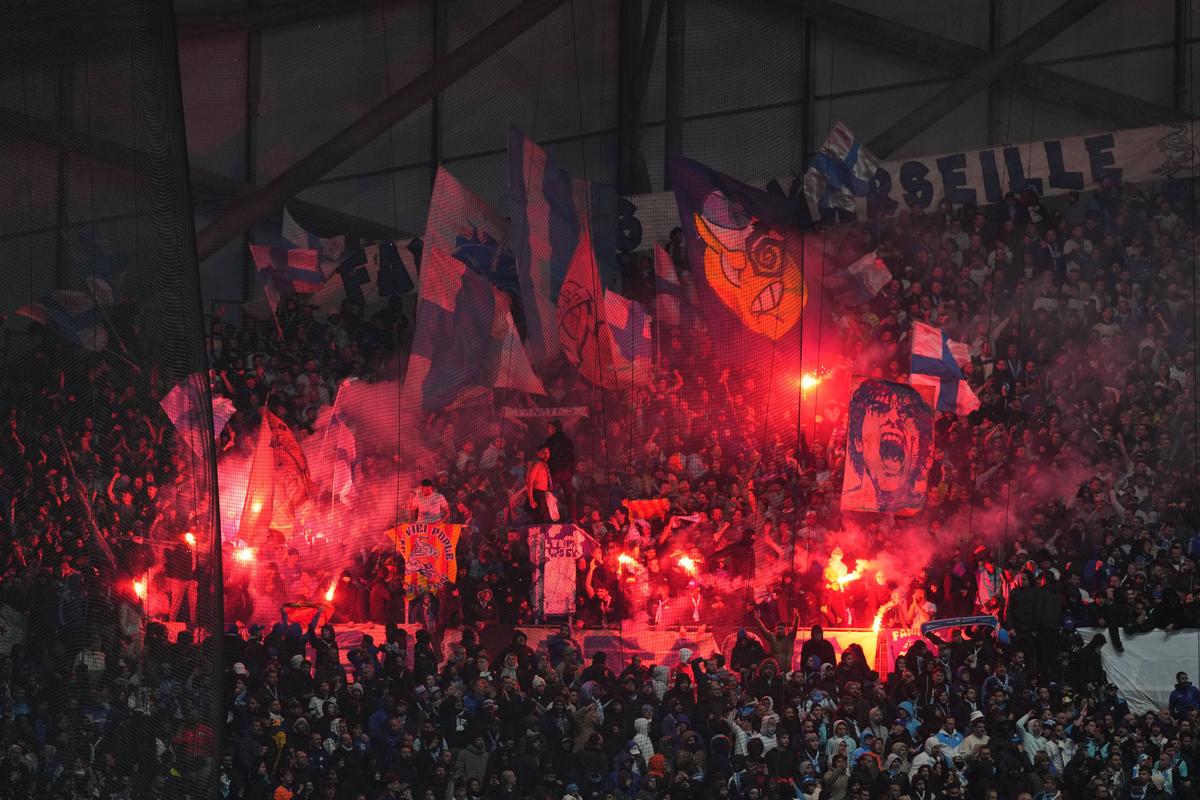 Orașul în care echipa de fotbal dictează ritmul vieții: „E totul sau nimic! Stadionul te face să zbori”