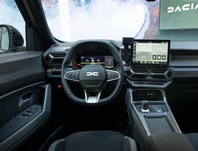 Dacia, lansare revoluționară » Două mașini cu motor TRIBRID, în premieră ...