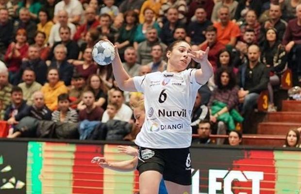 Krim Ljubljana - SCM Rm. Vâlcea 28-28 // Asma Elghaoui face haz de necaz: „Eu vin din Africa, de mine nu se prinde virusul!”