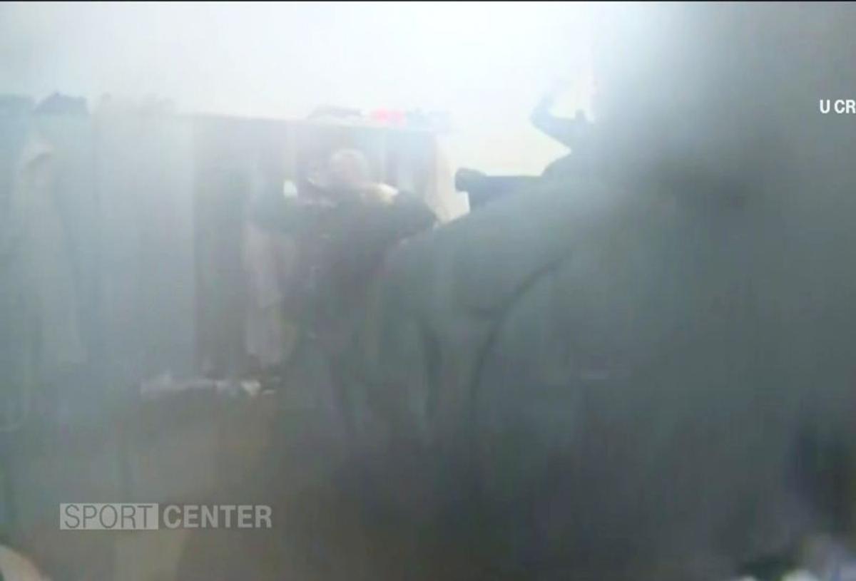 GAZ METAN - DINAMO 1-0 // GALERIE FOTO Imagini SENZAȚIONALE din vestiarul medieșenilor: Ioan Mărginean s-a dezbrăcat și a făcut spectacol alături de jucători