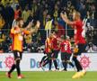FENERBAHCE - GALATASARAY 1-3 // VIDEO + FOTO Florin Andone, pe bancă într-un derby infernal: bătăi în tribune, jucători loviți și o victorie ISTORICĂ