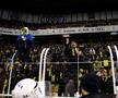 FENERBAHCE - GALATASARAY 1-3 // VIDEO + FOTO Florin Andone, pe bancă într-un derby infernal: bătăi în tribune, jucători loviți și o victorie ISTORICĂ
