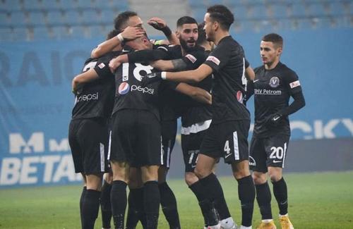 Virgil Ghiță (22 de ani, fundaș central) devine unul dintre cei mai bine plătiți fotbaliști de la Viitorul.