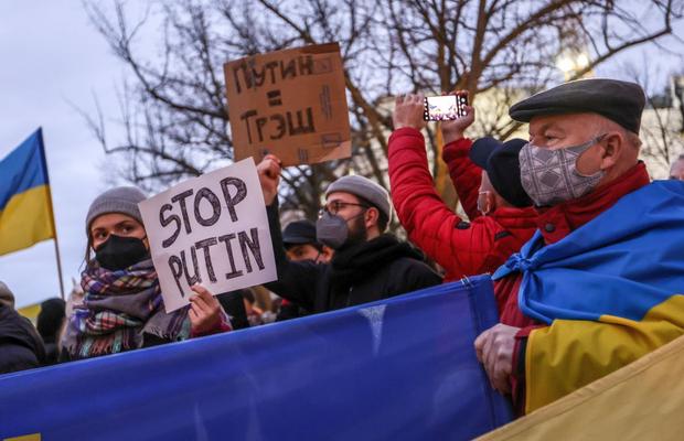 Mai începe campionatul? Decizia care a dat astăzi fotbalul peste cap în Ucraina