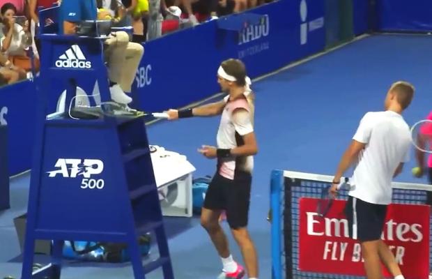A rupt racheta în scaunul arbitrului și a fost exclus din turneu! » Alexander Zverev, ieșire violentă la ATP Acapulco: „Idiot nenorocit!”