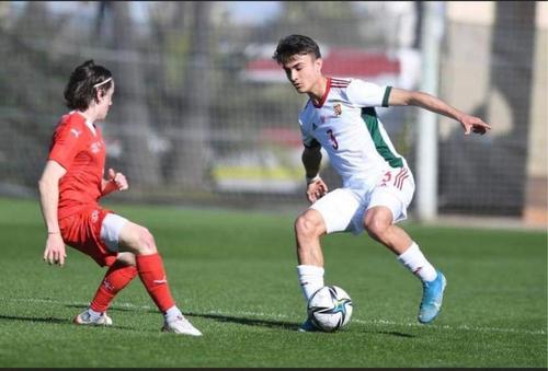 Alex Göndör, evoluând pentru Ungaria U17