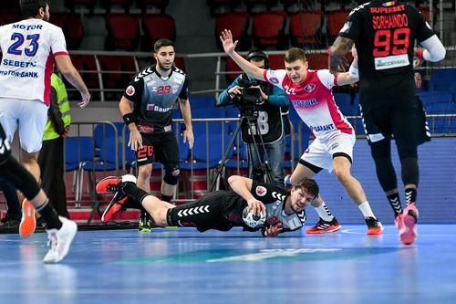 Dinamo, în deplasarea cu HC Motor / FOTO: Imago-Images