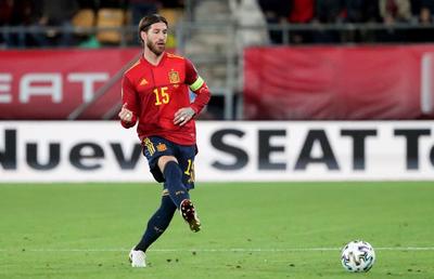 Sergio Ramos, forțat să se retragă de la naționala Spaniei! Comentariu acid: „Meritam mai mult de atât! Mă uit cu invidie la Messi, Modric și Pepe”