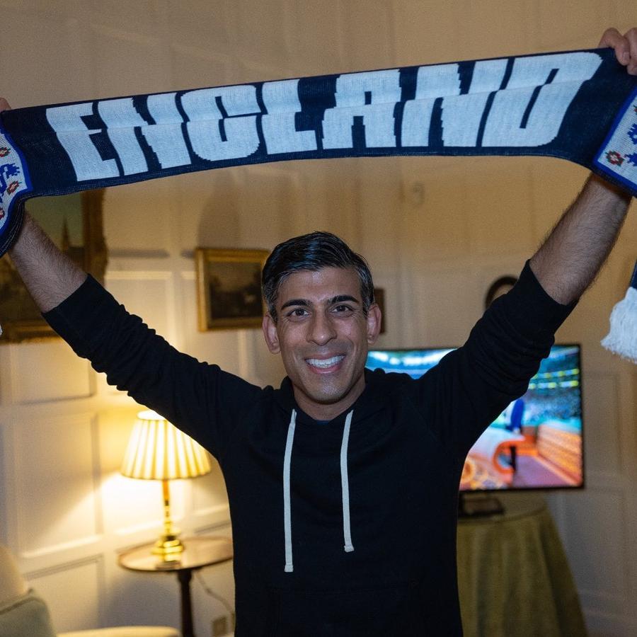 Rishi Sunak, cel mai tânăr premier britanic din ultimii 200 de ani și primul cu origini indiene. Foto: Instagram Guvernul britanic vrea să controleze Premier League. Liga engleză a reacționat imediat: „E vital ca întrecerea să nu fie afectată”