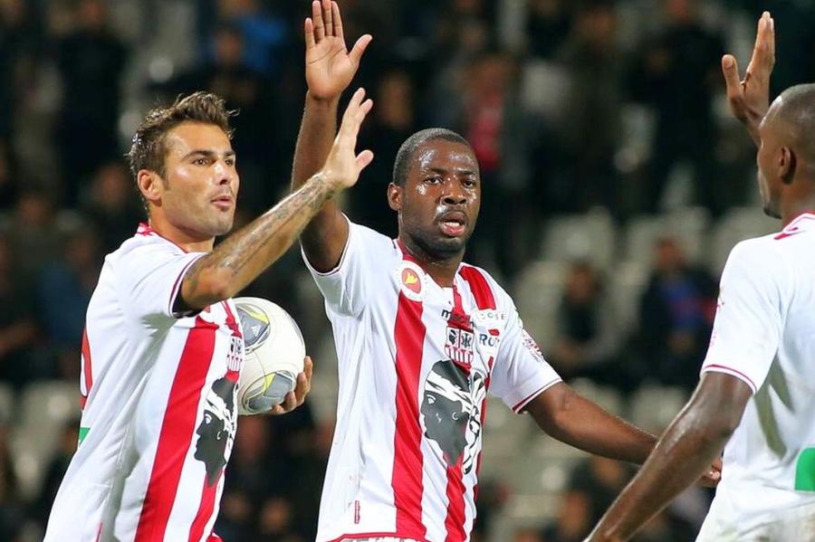 Junior Tallo a fost coleg cu Adrian Mutu la Ajaccio / Sursă foto: Imago Images Noul transfer l-a făcut pe patronul din Superliga să exclame: „Dacă e la fel de bun, mă îmbăt!”