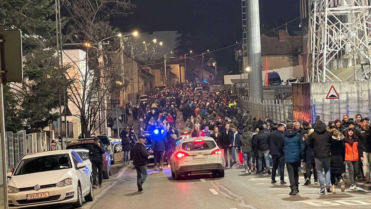 Șefii lui CFR Cluj i-au răspuns cu o ironie lui Maurizio Sarri, după acuzațiile italianului: „Începi cu din ăstea... Sau găsești justificări pentru că Immobile a fost anihilat?”