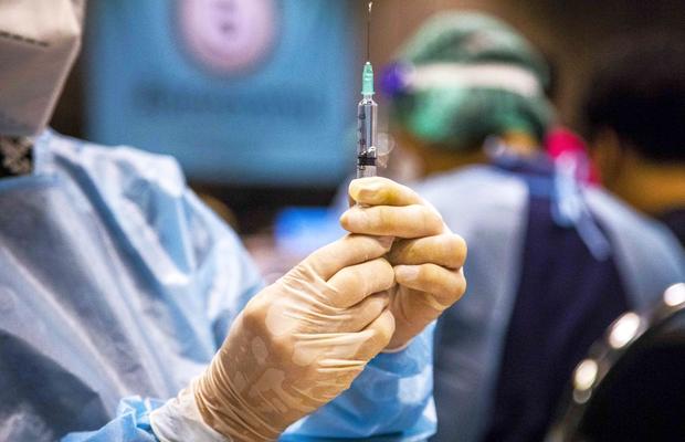 O figură importantă din fotbalul românesc reclamă: „Sunt slăbit de la vaccin!” » Crede în teoria conspirației: „Totul a fost premeditat”