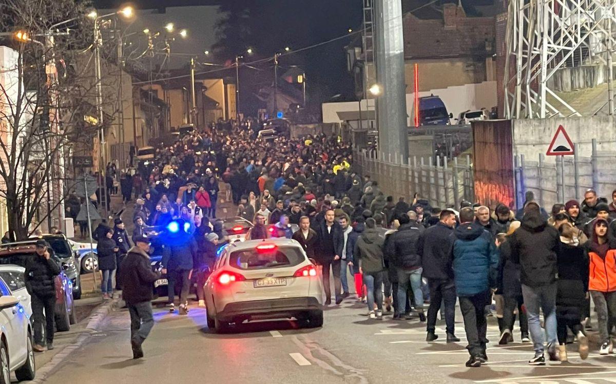 Un fost campion cu CFR Cluj, mesaj pentru Dan Petrescu: „Se vede că asta îi lipsește! Nu există în lot un astfel de jucător”