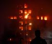 Un incendiu a mistuit două blocuri din Valencia. Cel puțin 4 oameni au murit (foto: Imago)