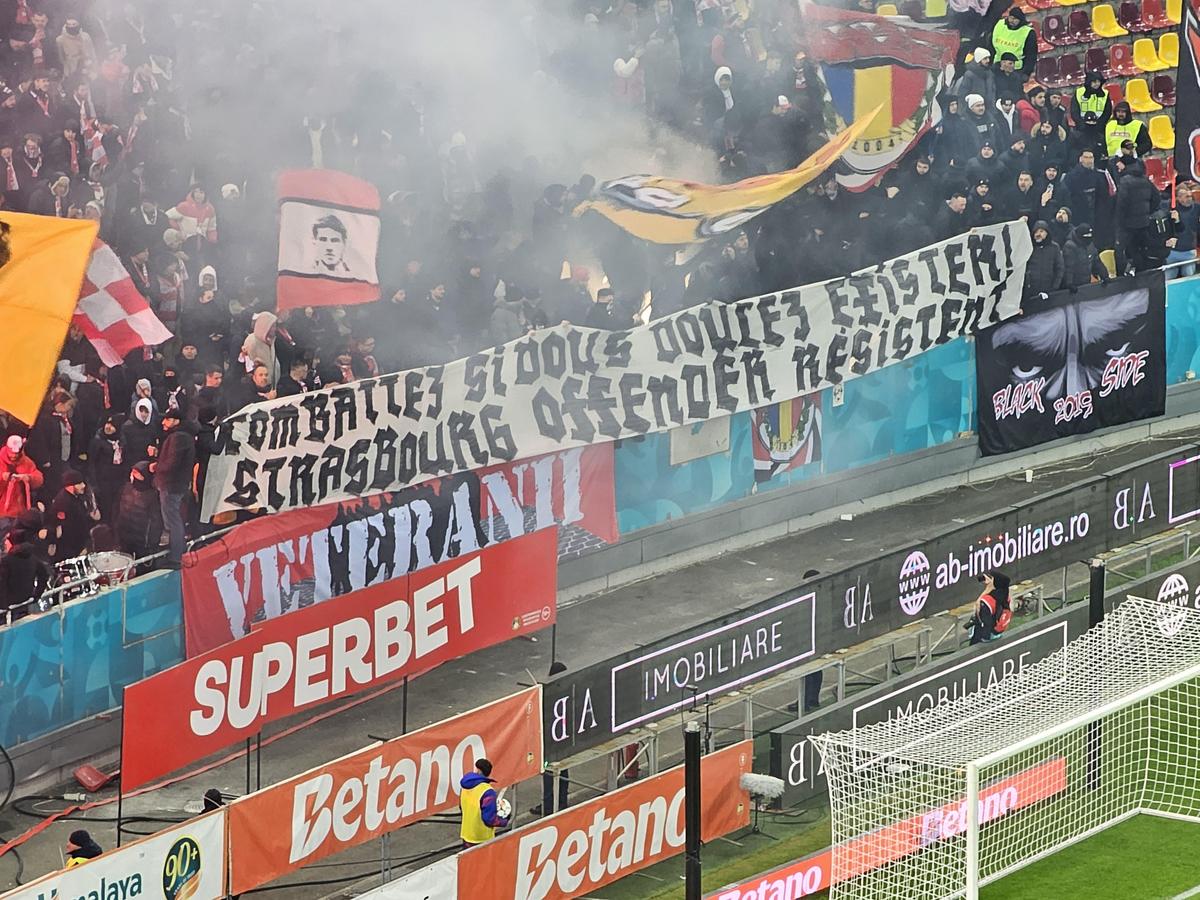 Mesaje în tribune la FCSB - Dinamo