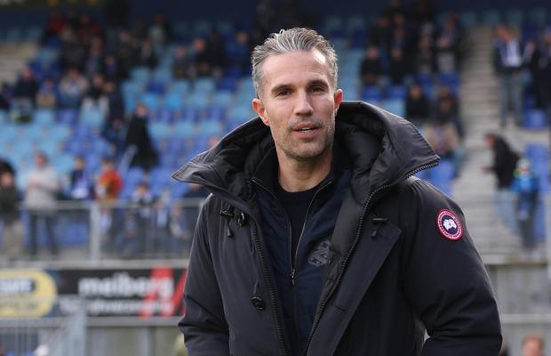 Îl mai țineți minte pe Robin van Persie? » Va antrena o echipă calificată în optimile Ligii Campionilor!