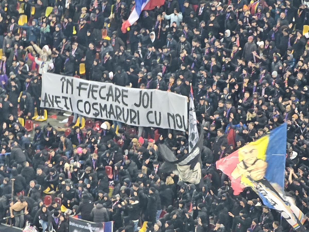 Mesaje în tribune la FCSB - Dinamo