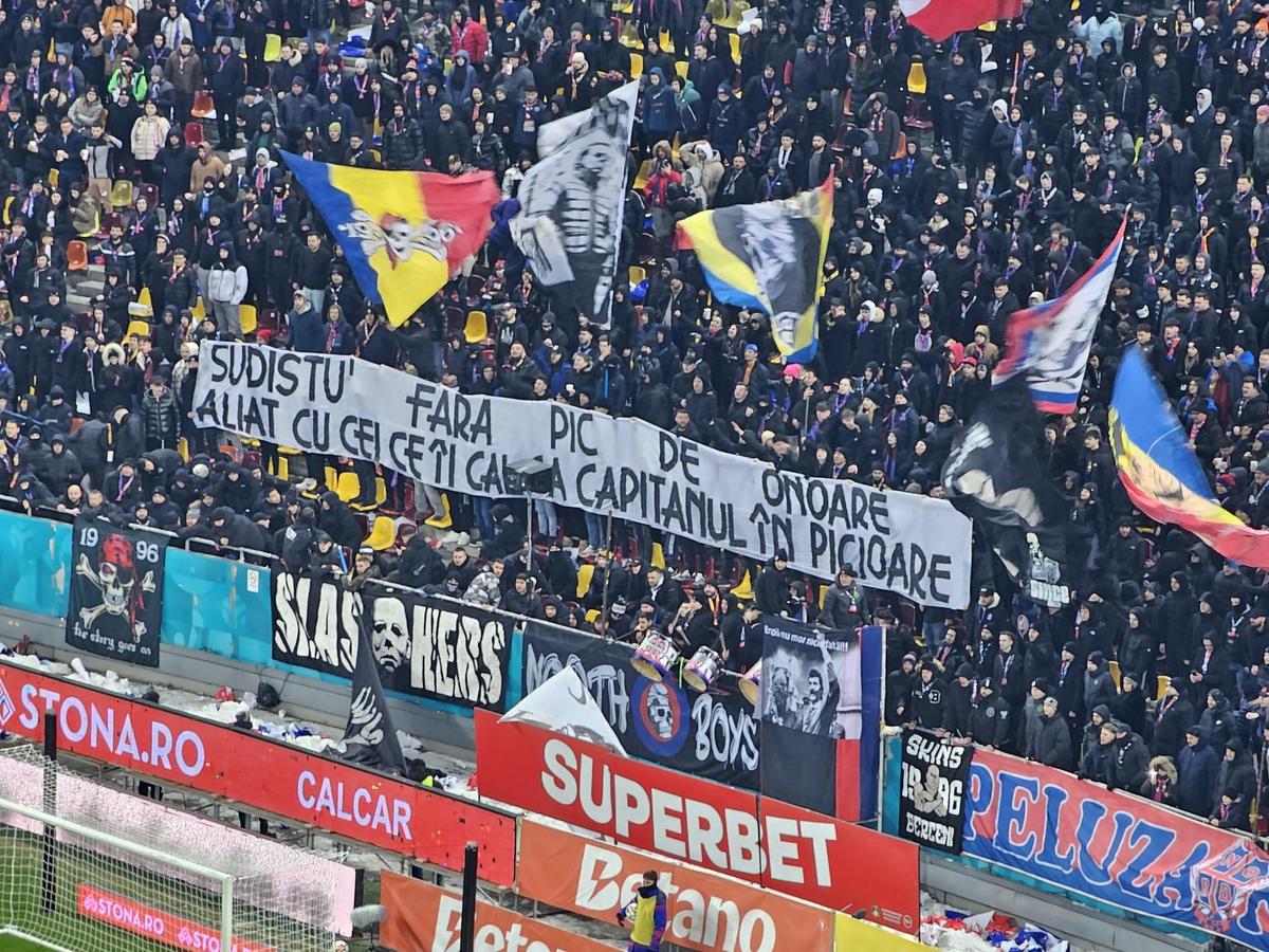 Mesaje în tribune la FCSB - Dinamo