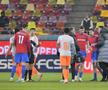 Miculescu, Florin Tănase și Cisotti la FCSB - Metaloglobus // foto: Cristi Preda (GSP.ro)