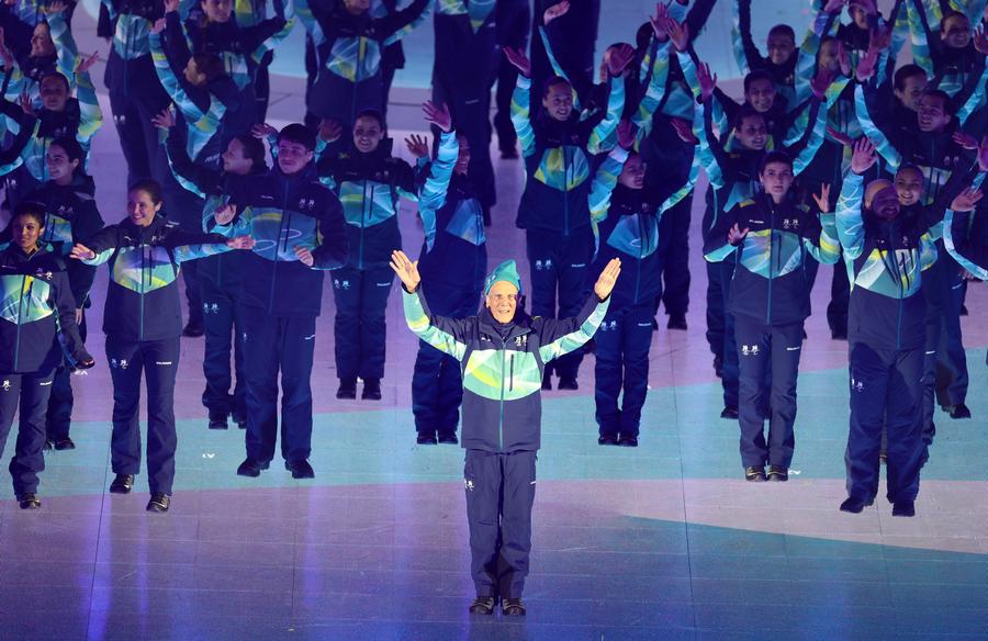 Mario Gargiulo în ceremonia de închidere din Verona, foto: Guliver/gettyimages Cine a fost „regele” de 89 de ani, onorat în picioare la ceremonia de închidere a Jocurilor Olimpice: „E dincolo de orice imaginație”