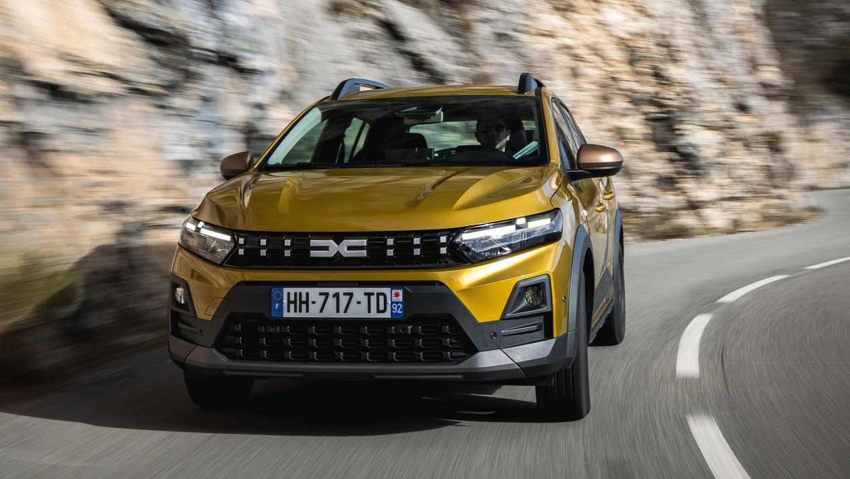 „Vom avea cel mai puternic Logan de până acum” » Unul dintre șefii Dacia, anunț de impact la București