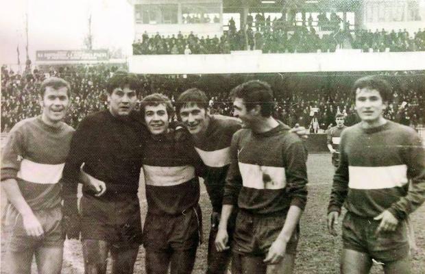 A murit fostul fotbalist român cu 226 de meciuri în prima ligă » A marcat pe terenul lui Arsenal în sferturile Cupei UEFA