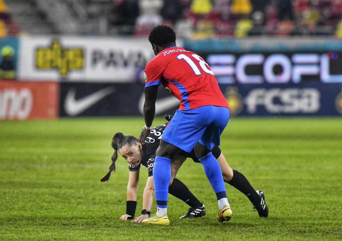 Darius Olaru a pasat perfect, David Miculescu s-a distrat cu portarul de la Metaloglobus » Cum s-a marcat golul care a adus liniștea pentru FCSB