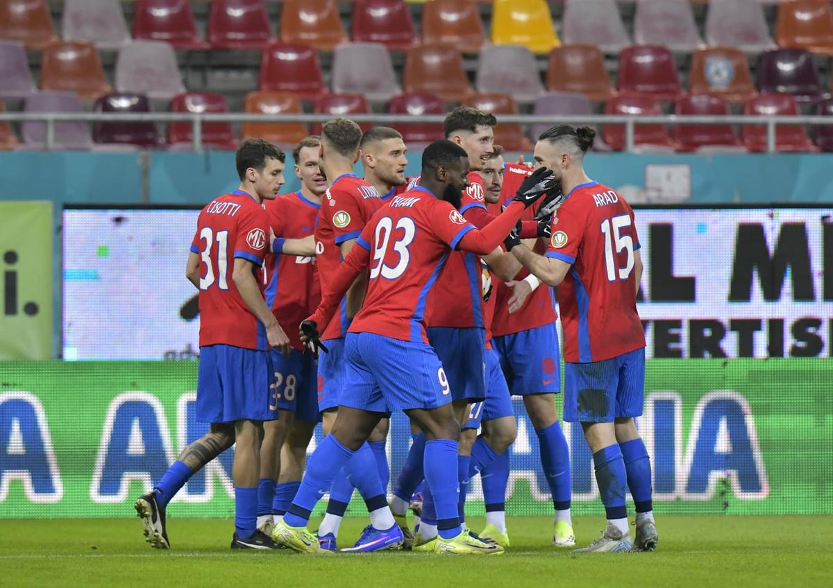 Imagini de la FCSB - Metaloglobus // foto: Cristi Preda (GSP.ro)
