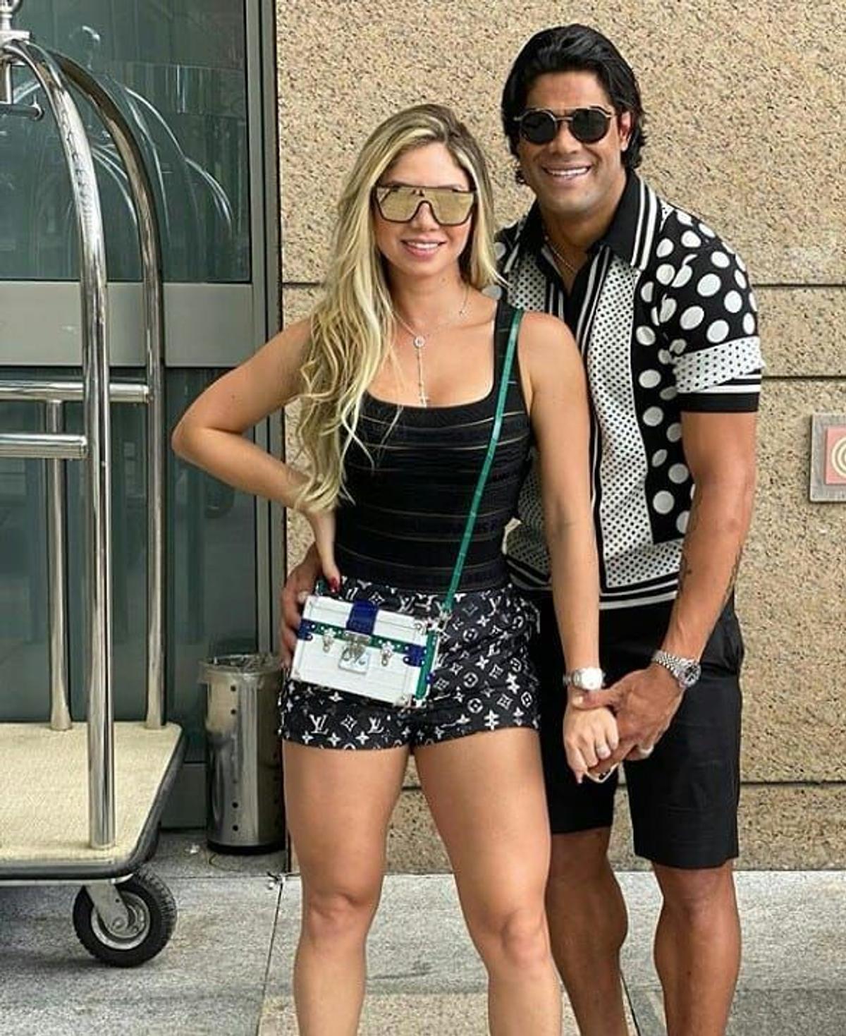 FOTO Hulk s-a însurat cu nepoata fostei sale soții » Partenera sa avea nevoie de viză ca să rămână în China