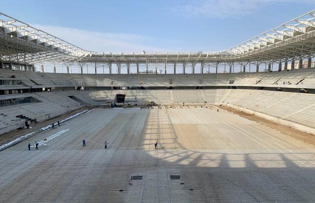 FOTO Imagini de la stadioanele Ghencea, Giulești și Arcul de Triumf » Se lucrează, în ciuda pandemiei de coronavirus