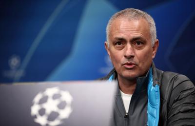 Jose Mourinho le-a adus mâncare oamenilor în vârstă din Londra, în plină pandemie » Imagini senzaționale cu portughezul