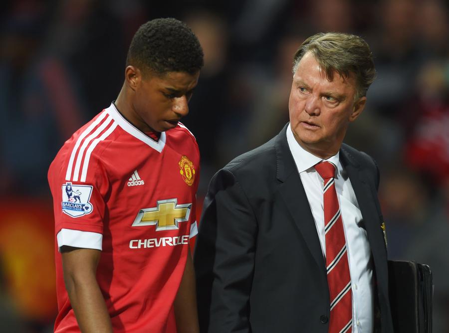 Marcus Rashford și Louis van Gaal FOTO Guliver/Gettyimages Surpriză! Cine este cel mai valoros fotbalist din lume » Erling Haaland este pe 2, iar Kylian Mbappe nu a prins podiumul