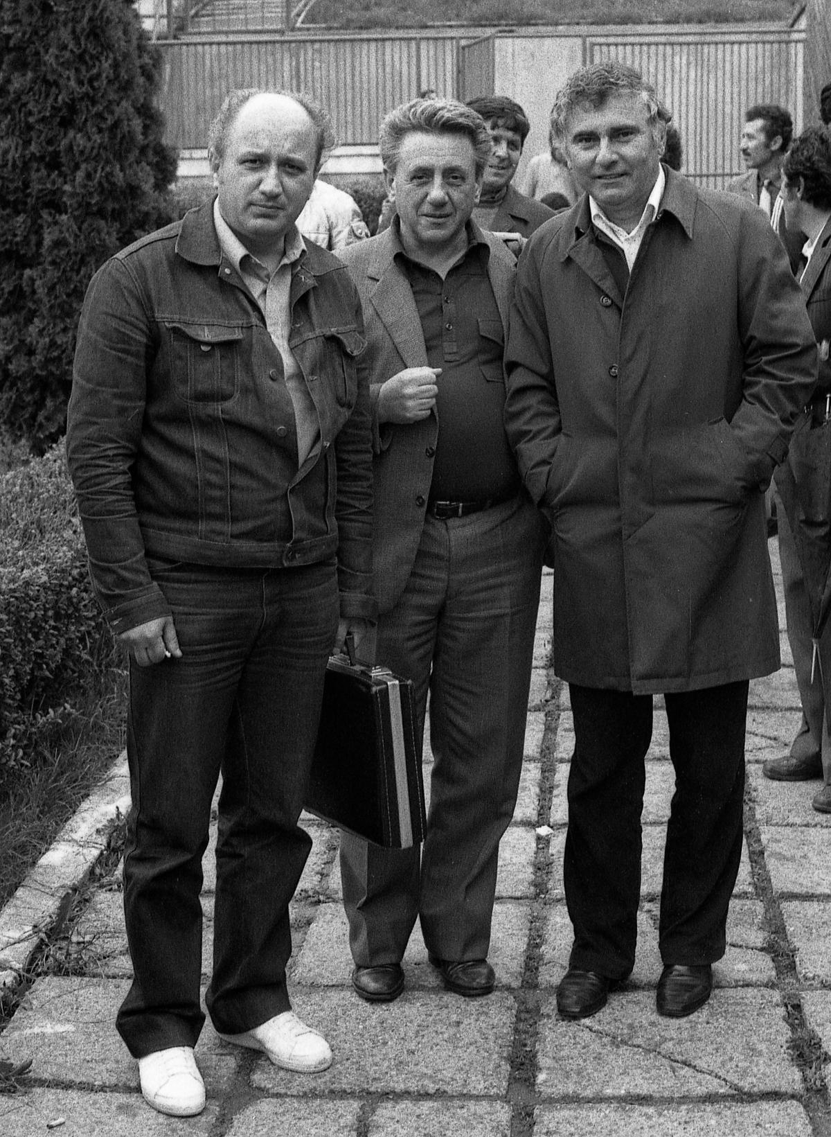 Cum au fost create marile echipe ale anilor '80? » Episodul 1: Craiova Maxima - creată de Corneliu Stroe, protejată de Ștefan Andrei și cântată de Adrian Păunescu
