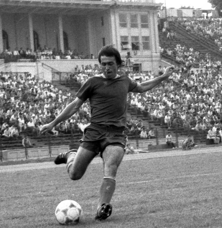 Cum au fost create marile echipe ale anilor '80? » Episodul 1: Craiova Maxima - poveștile extraordinare ale celor 14 titulari
