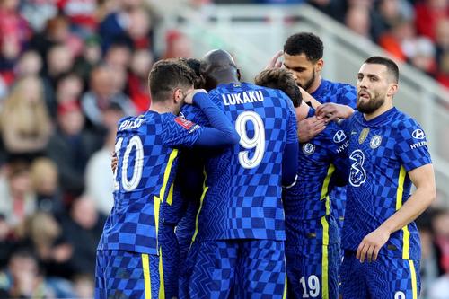 Guvernul britanic a anunțat că îi va permite clubului Chelsea, locul 3 în Premier League, să pună din nou la vânzare bilete, ca urmare a reducerii termenilor licenței de sancționare // foto: Imago