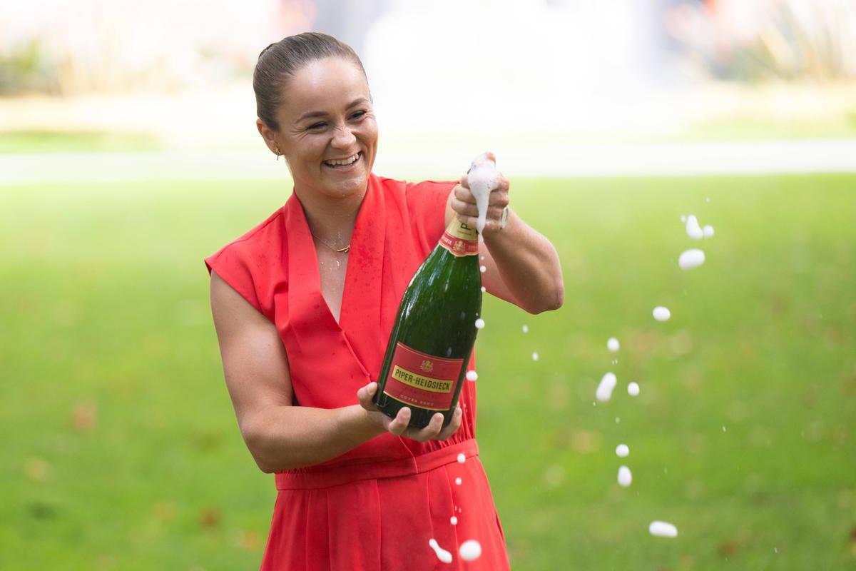 Asleigh Barty s-a retras din tenis