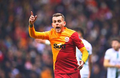 Moruțan și ce Cicâldău, neplătiți de două luni și cu antrenorul pe făraș la Galatasaray