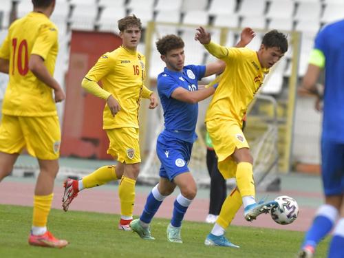 România U19 și Georgia U19 se întâlnesc astăzi, de la ora 16:30, în Turul de Elită care poate duce naționala la Campionatul European din acest an. Meciul e live pe GSP.ro.
