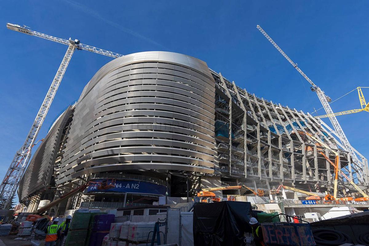 OZN-ul prinde contur! Noi imagini fabuloase cu „Santiago Bernabeu”, stadionul lui Real Madrid
