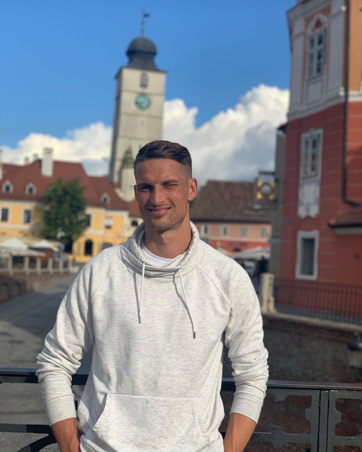 A răpus-o pe FCSB în lupta pentru titlu, iar acum este fotomodel: „Nu pot să uit acel gol, mai ales că rezultatul i-a șocat pe adversari”