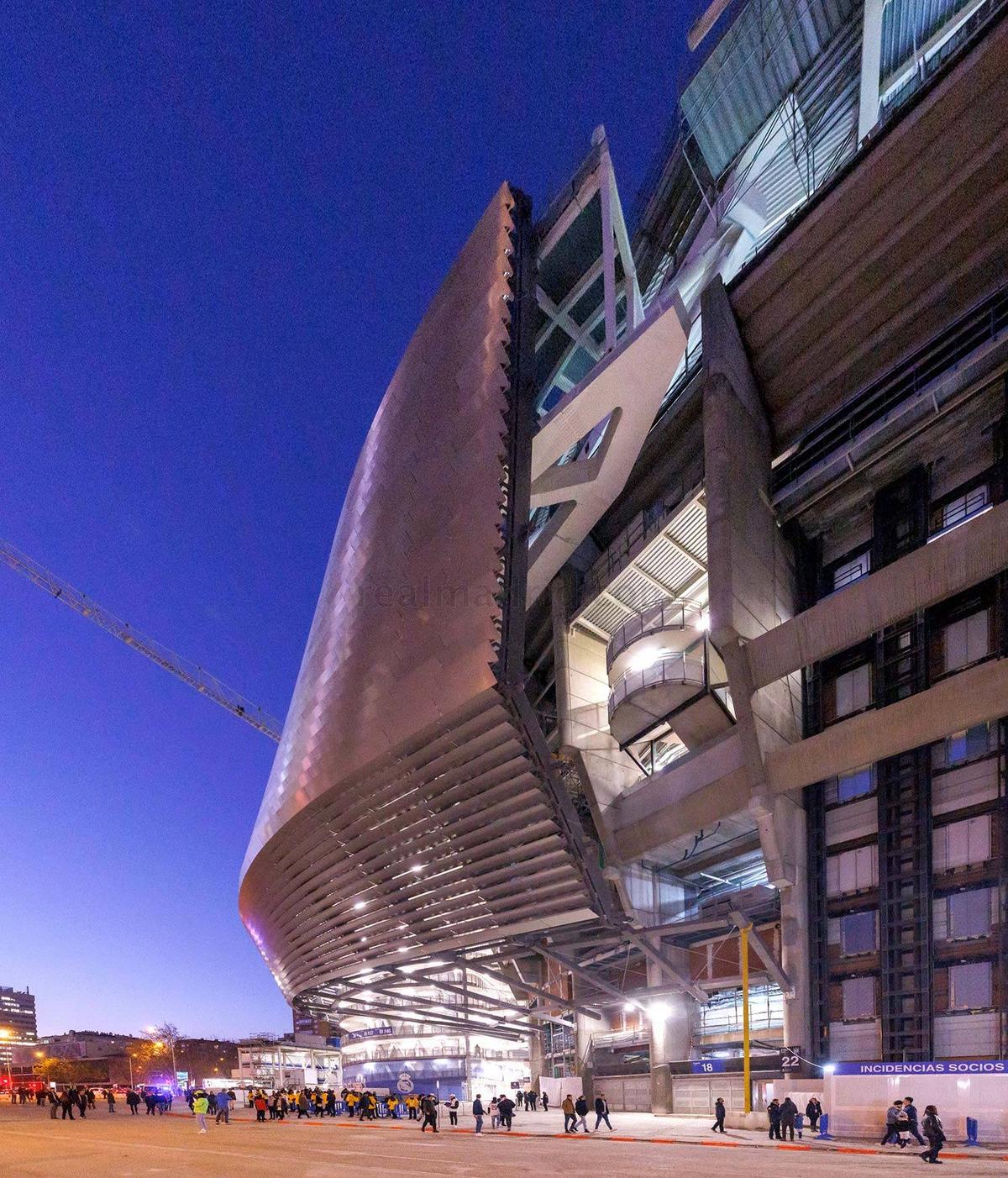 OZN-ul prinde contur! Noi imagini fabuloase cu „Santiago Bernabeu”, stadionul lui Real Madrid