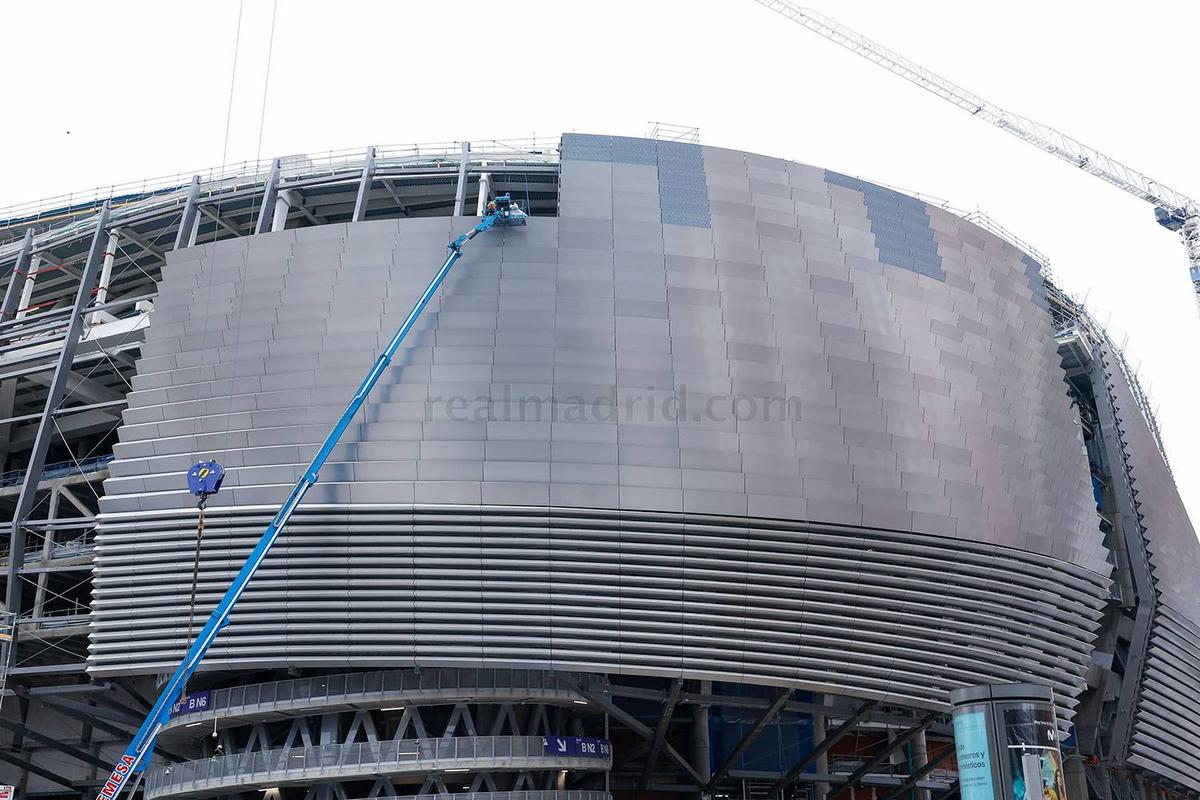 OZN-ul prinde contur! Noi imagini fabuloase cu „Santiago Bernabeu”, stadionul lui Real Madrid
